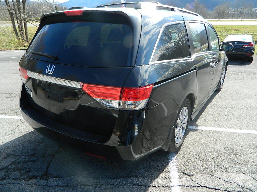 2016 Honda Odyssey Image 3