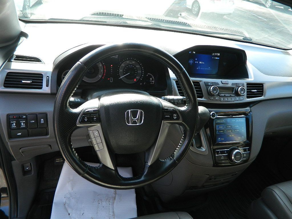2016 Honda Odyssey Image 11