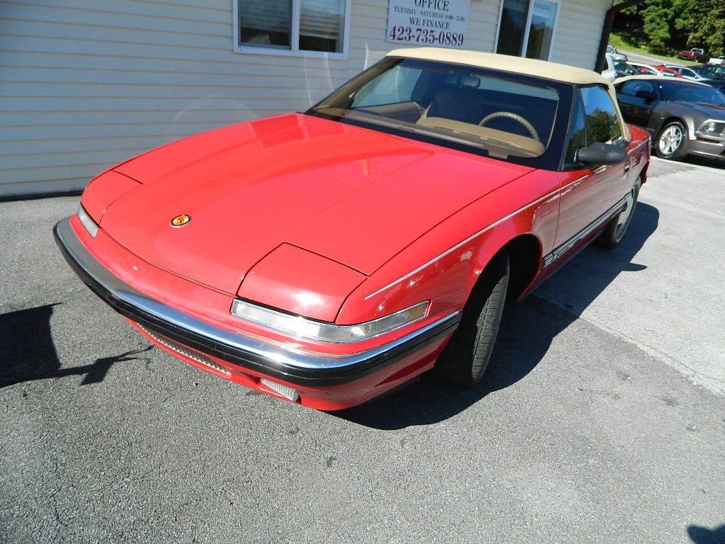 1990 Buick Reatta Image 6