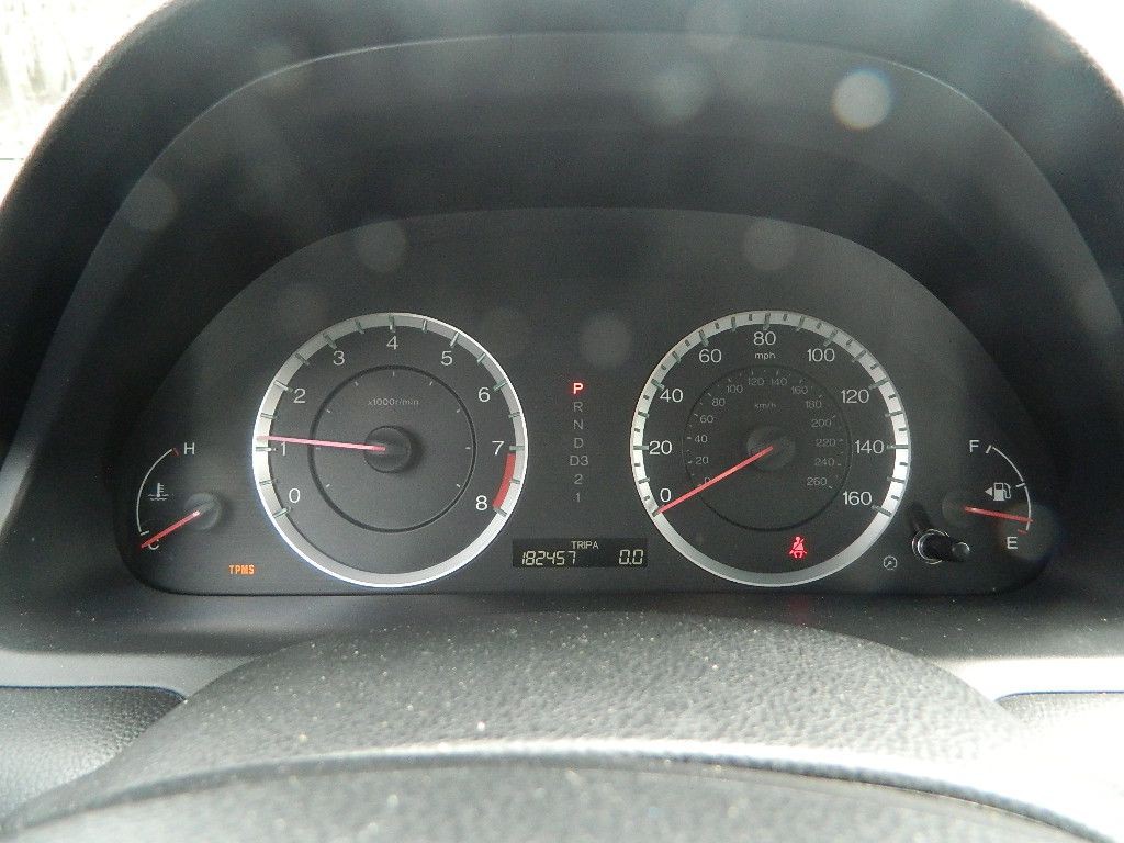 2011 Honda Accord Image 11