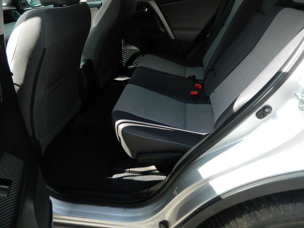2014 Toyota Rav4 Image 8