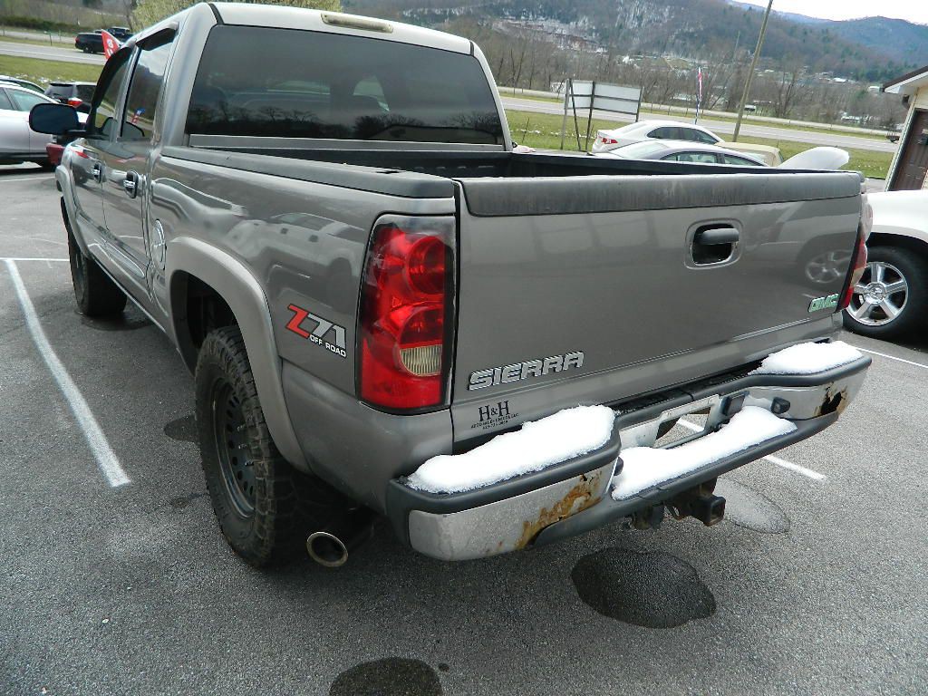 2007 GMC Sierra Image 4