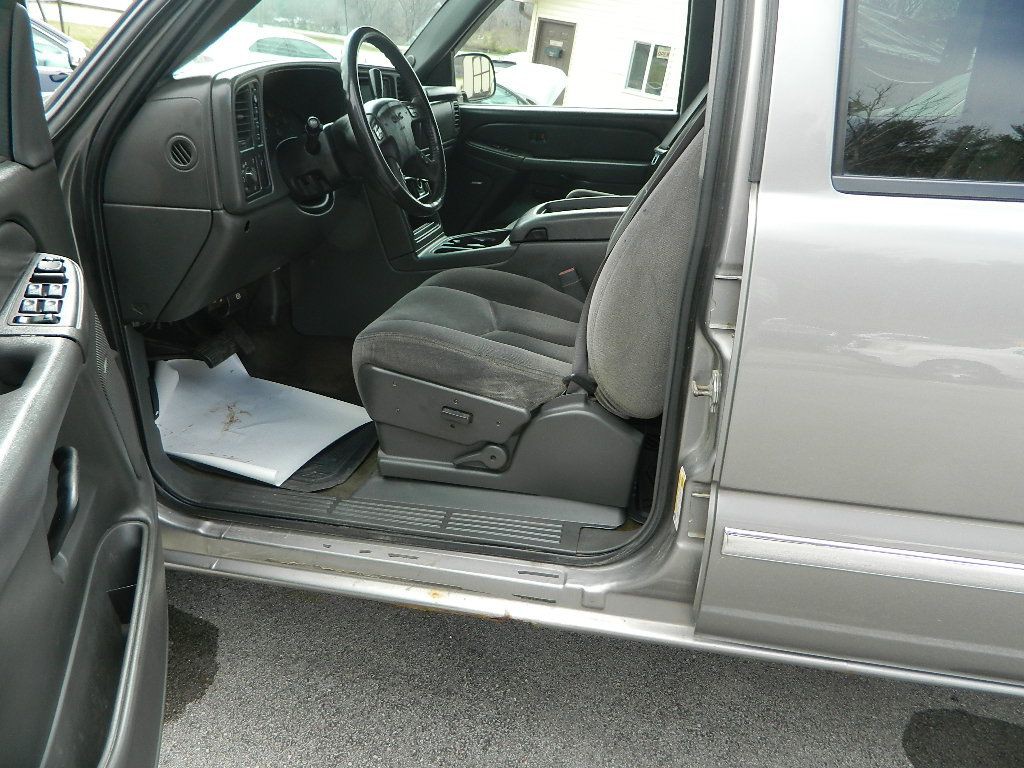 2007 GMC Sierra Image 8