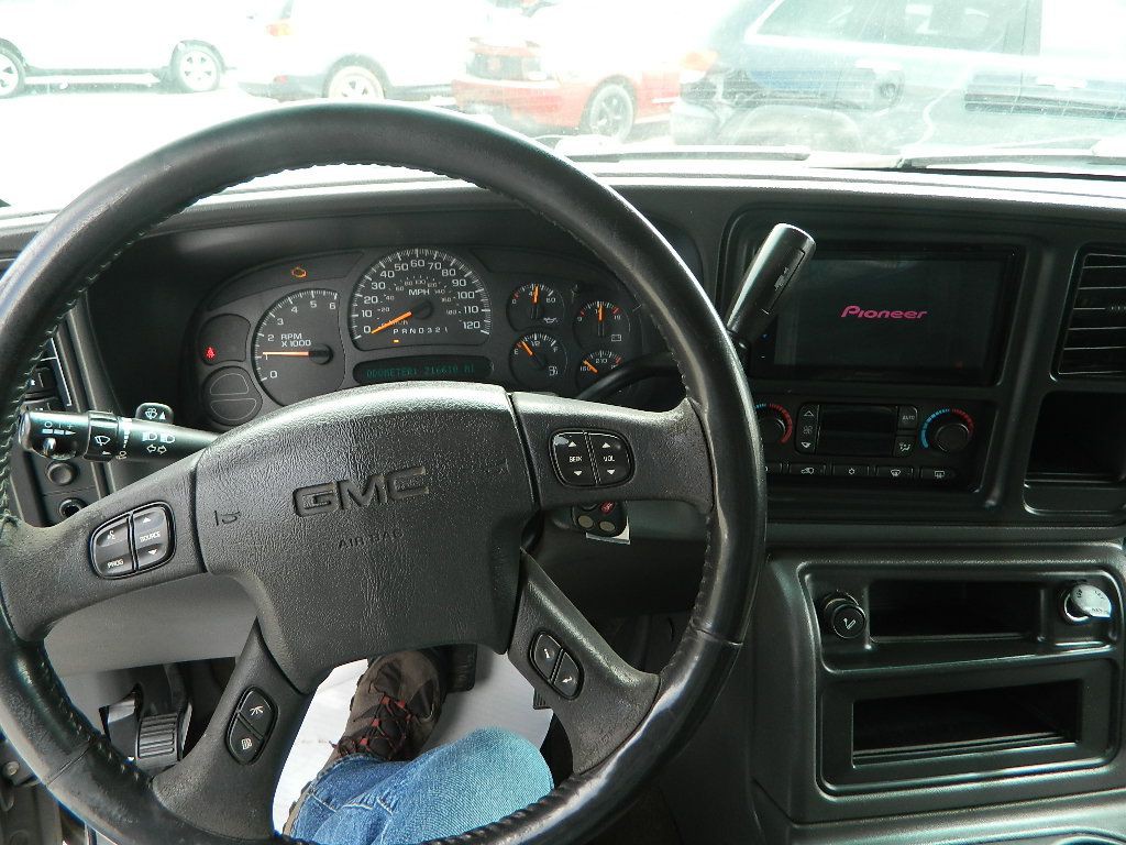 2007 GMC Sierra Image 10