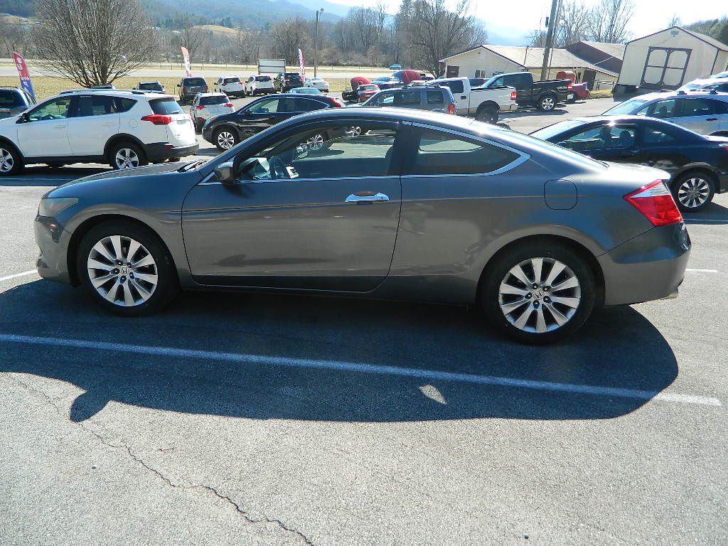 2010 Honda Accord Image 5