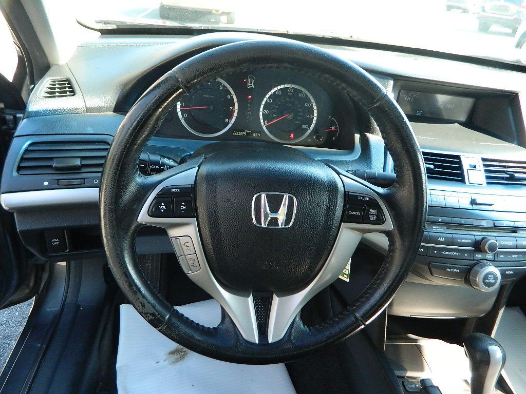 2010 Honda Accord Image 9