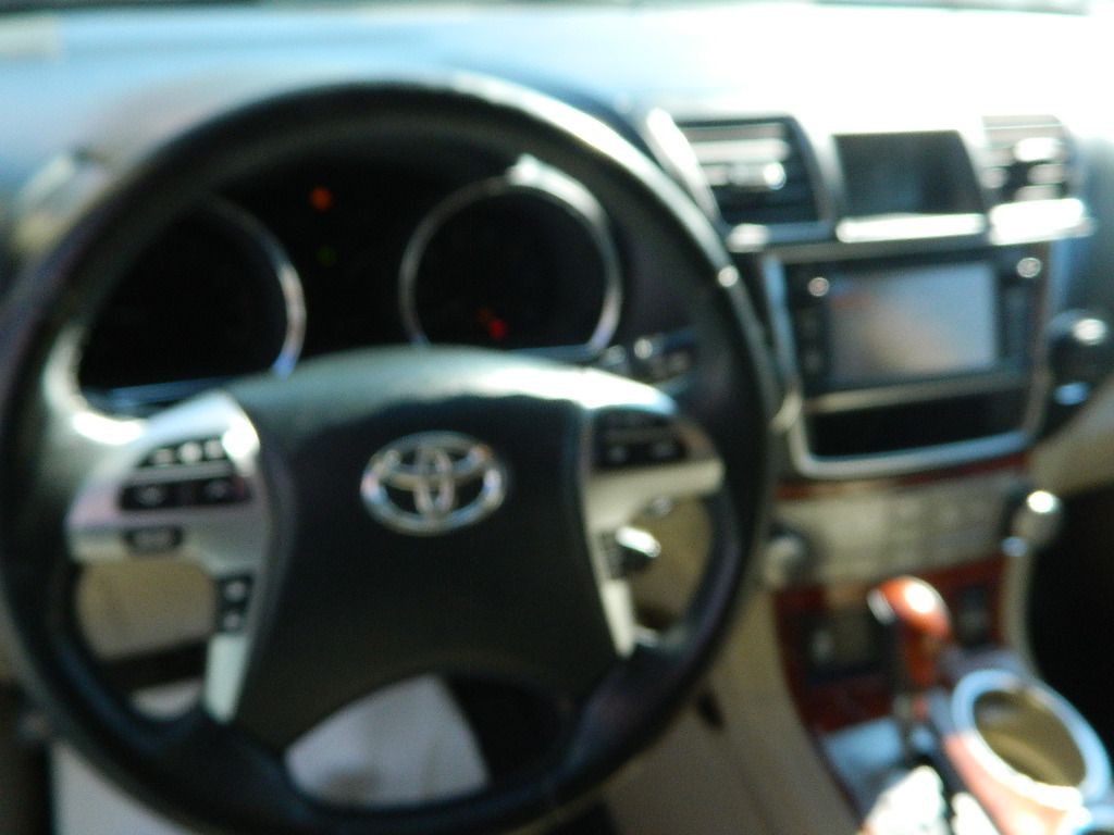 2013 Toyota Highlander Image 10