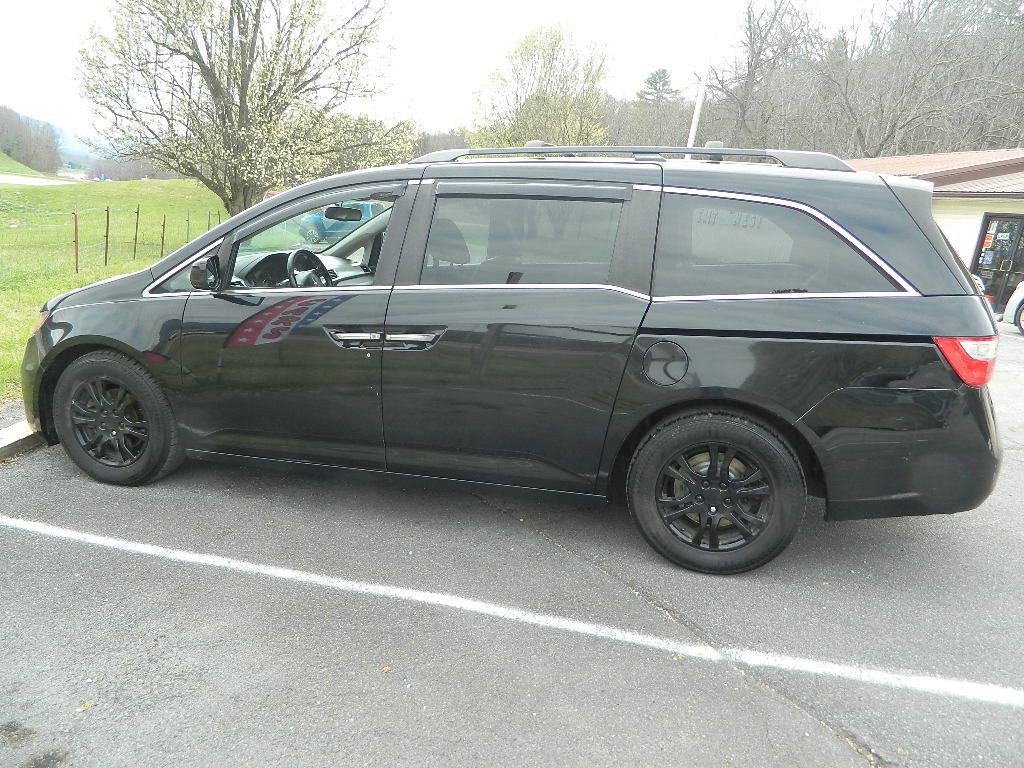 2011 Honda Odyssey Image 5