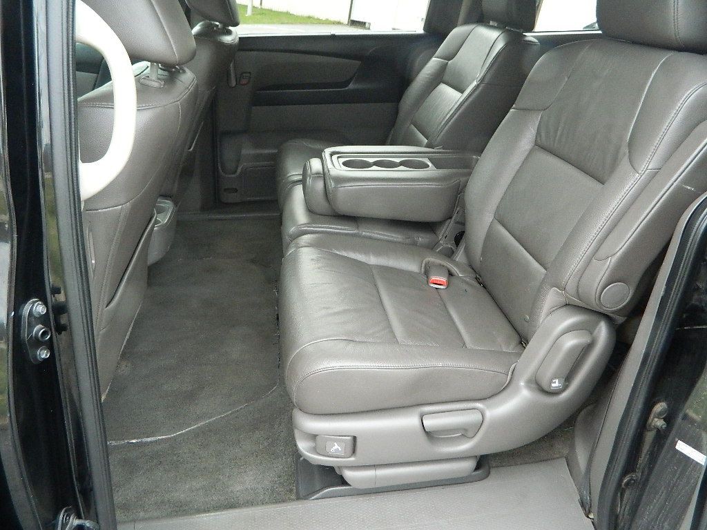 2011 Honda Odyssey Image 8