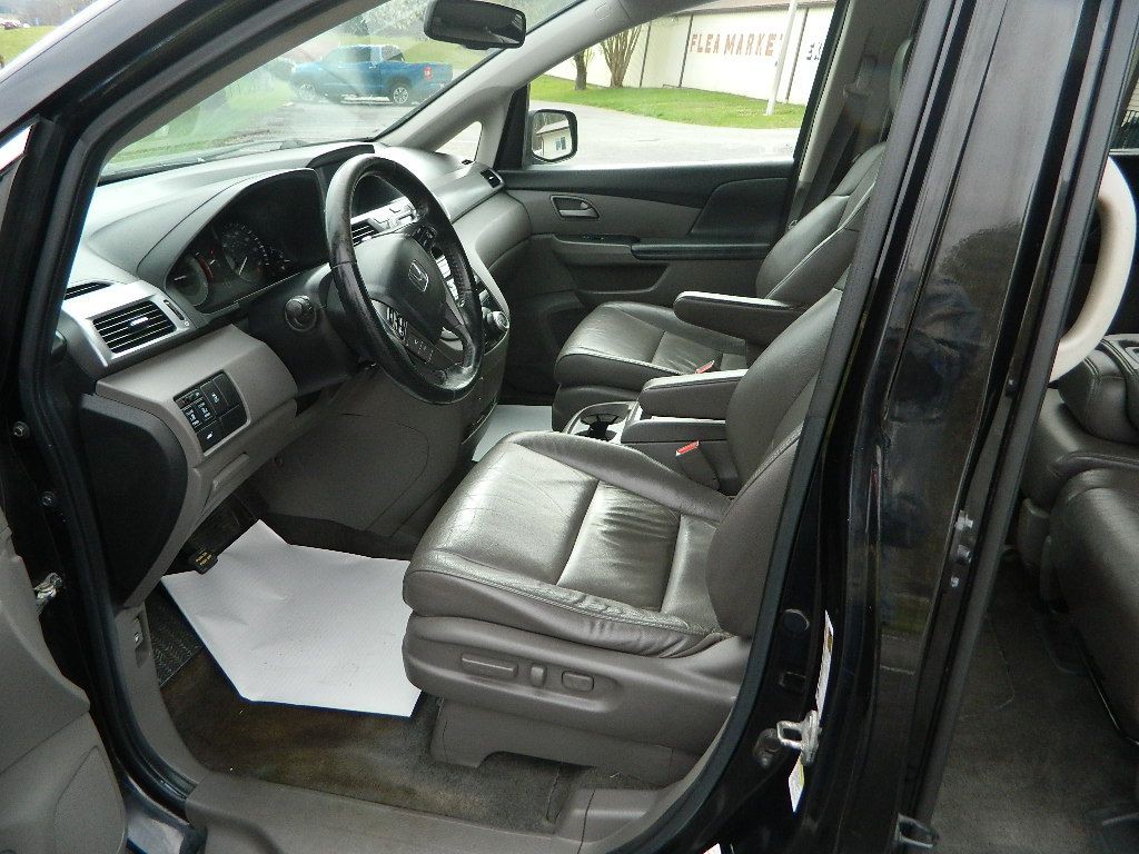 2011 Honda Odyssey Image 9