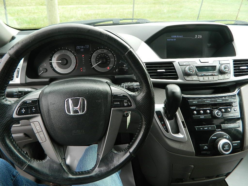 2011 Honda Odyssey Image 10
