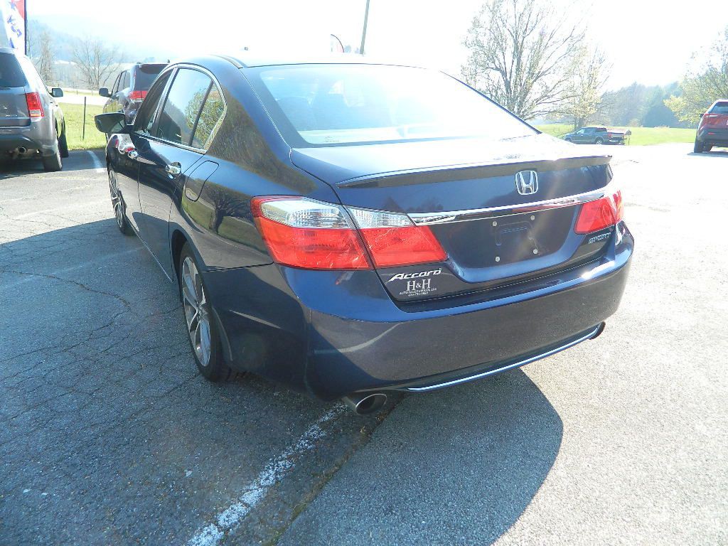 2015 Honda Accord Image 4