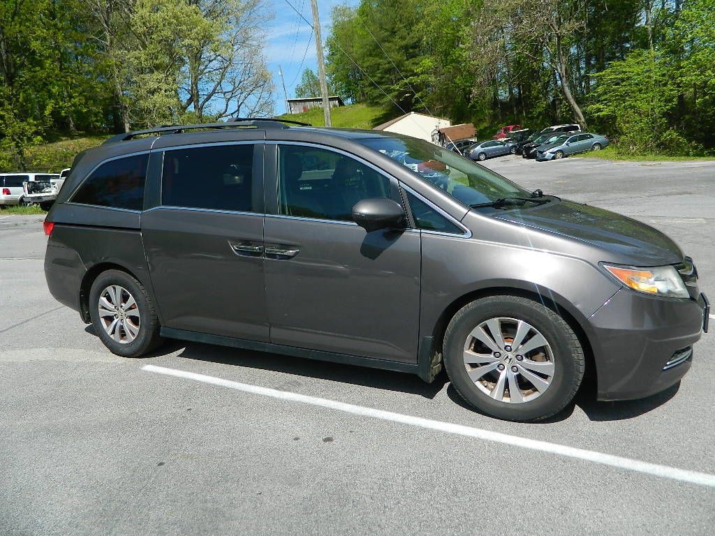 2014 Honda Odyssey Image 2
