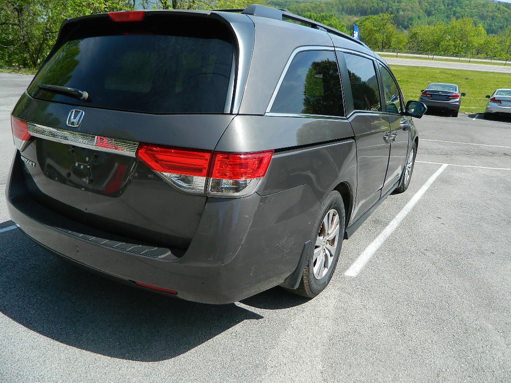 2014 Honda Odyssey Image 3