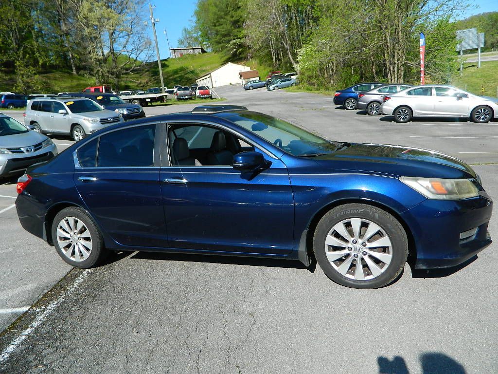 2013 Honda Accord Image 2