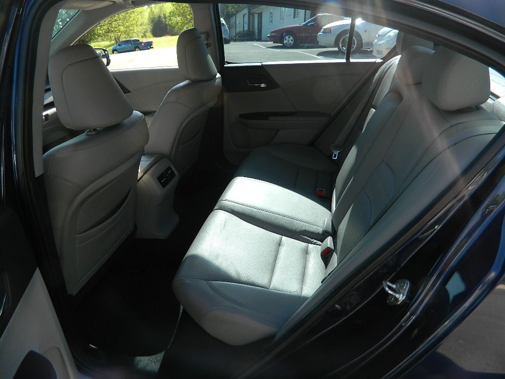2013 Honda Accord Image 8