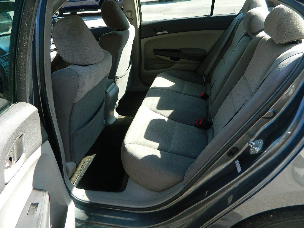 2009 Honda Accord Image 9