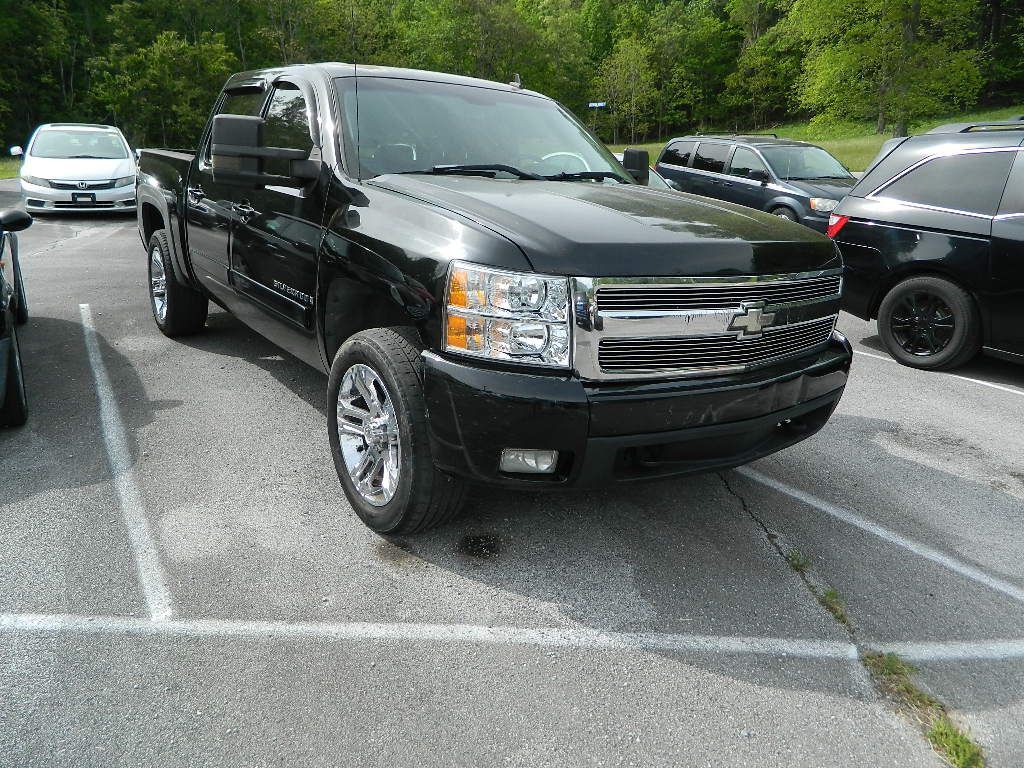 2007 Chevrolet Silverado 1500 Image 1