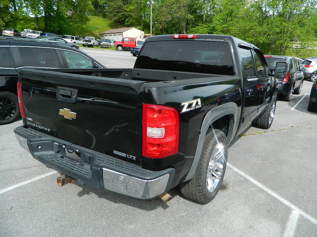 2007 Chevrolet Silverado 1500 Image 3