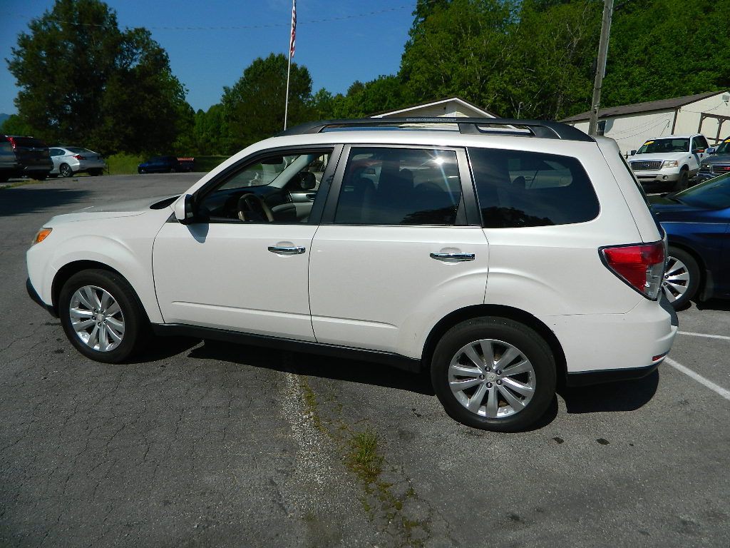 2013 Subaru Forester Image 5