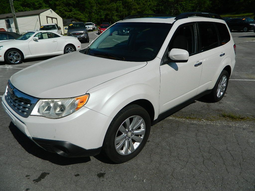 2013 Subaru Forester Image 6