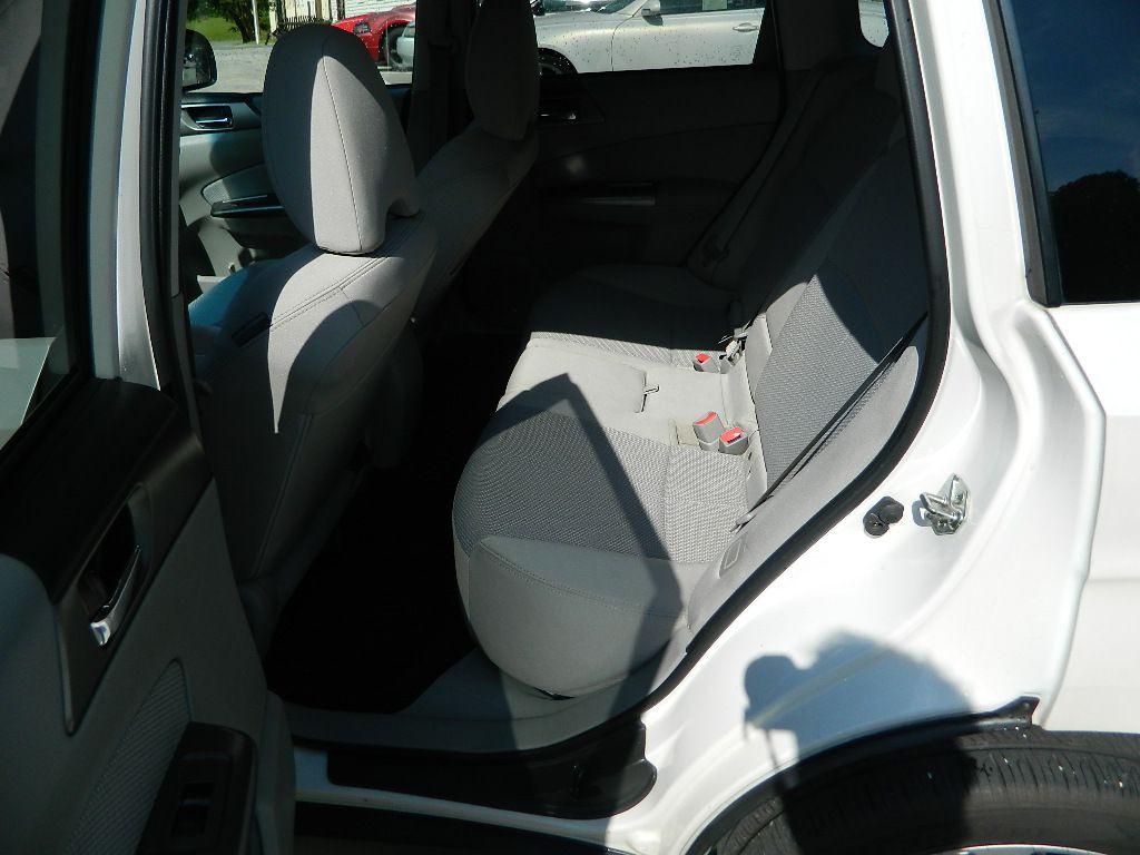 2013 Subaru Forester Image 7