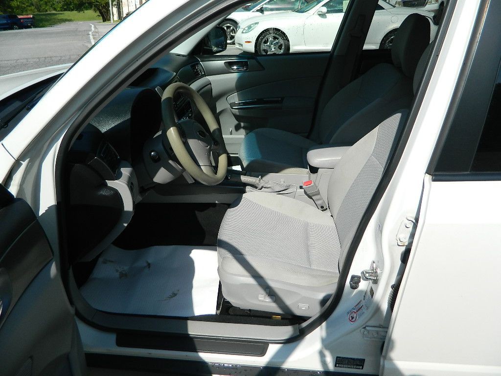 2013 Subaru Forester Image 8