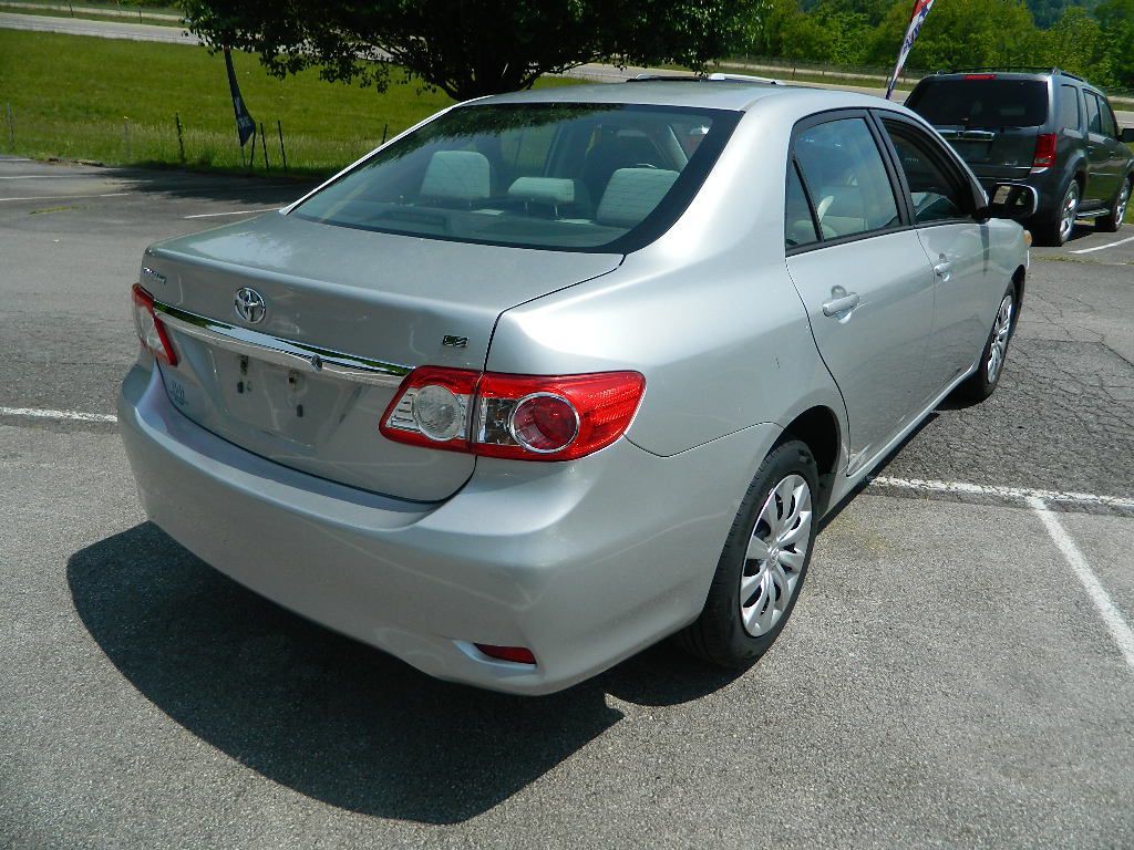 2012 Toyota Corolla Image 3