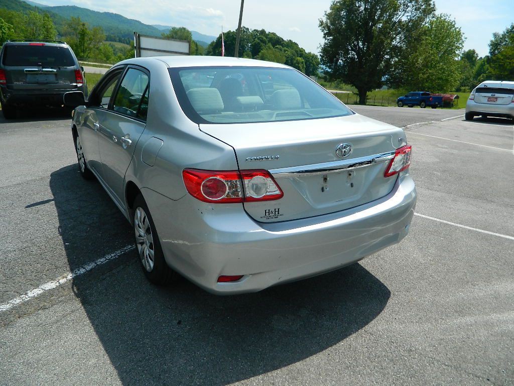 2012 Toyota Corolla Image 4