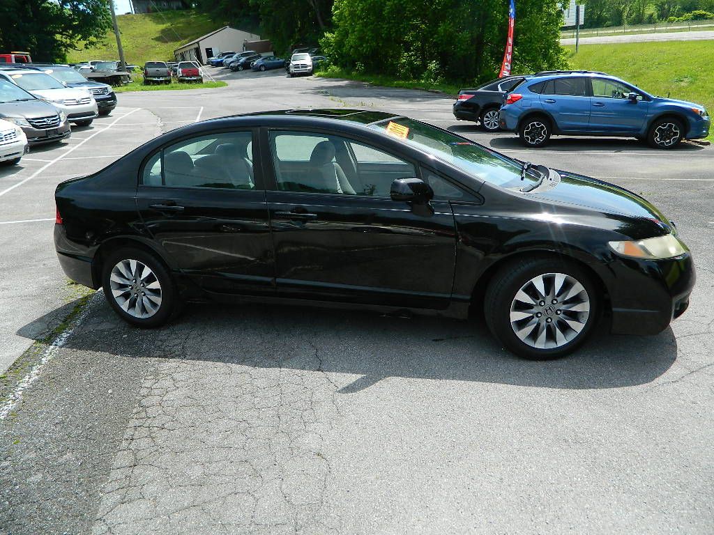 2011 Honda Civic Image 2