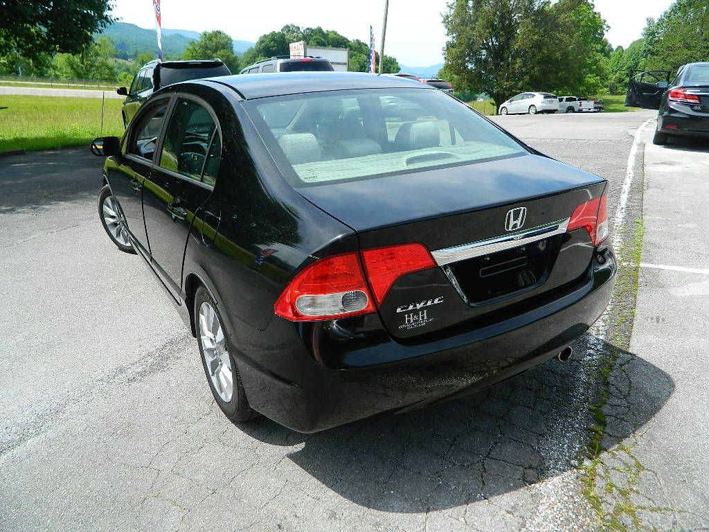 2011 Honda Civic Image 4