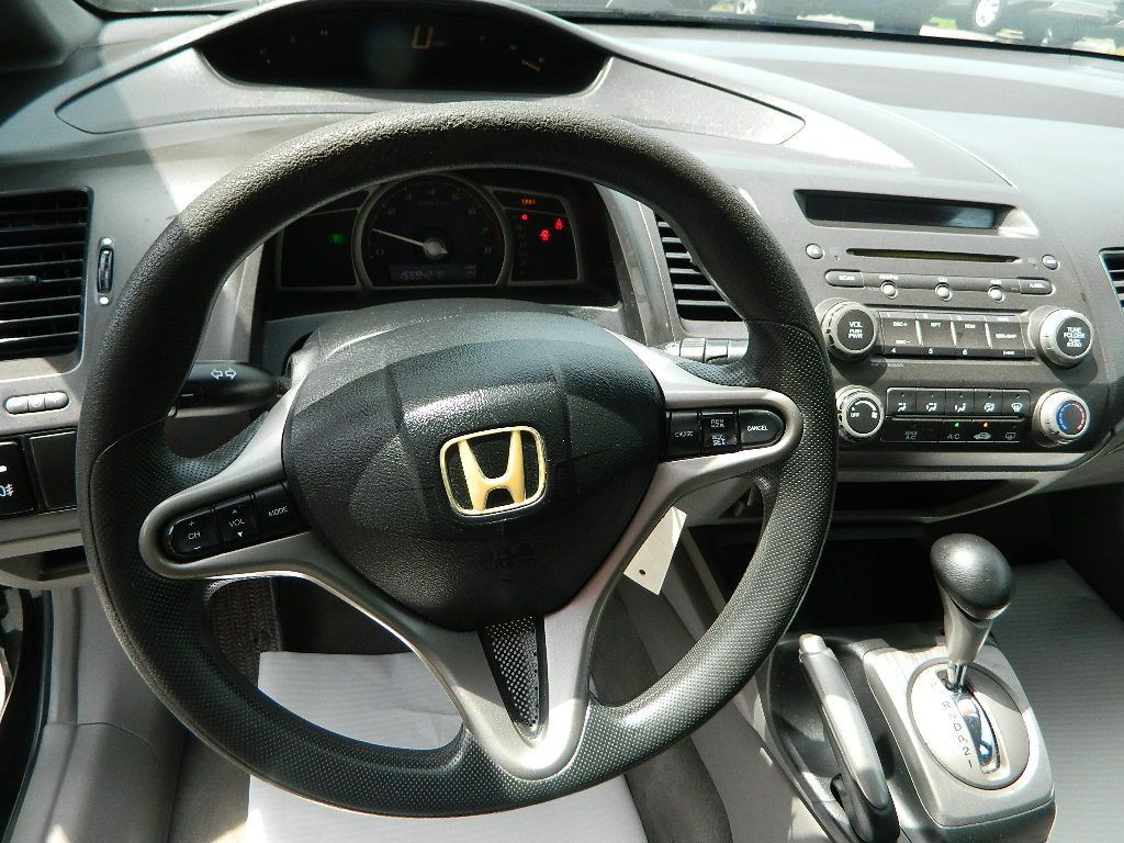 2011 Honda Civic Image 9