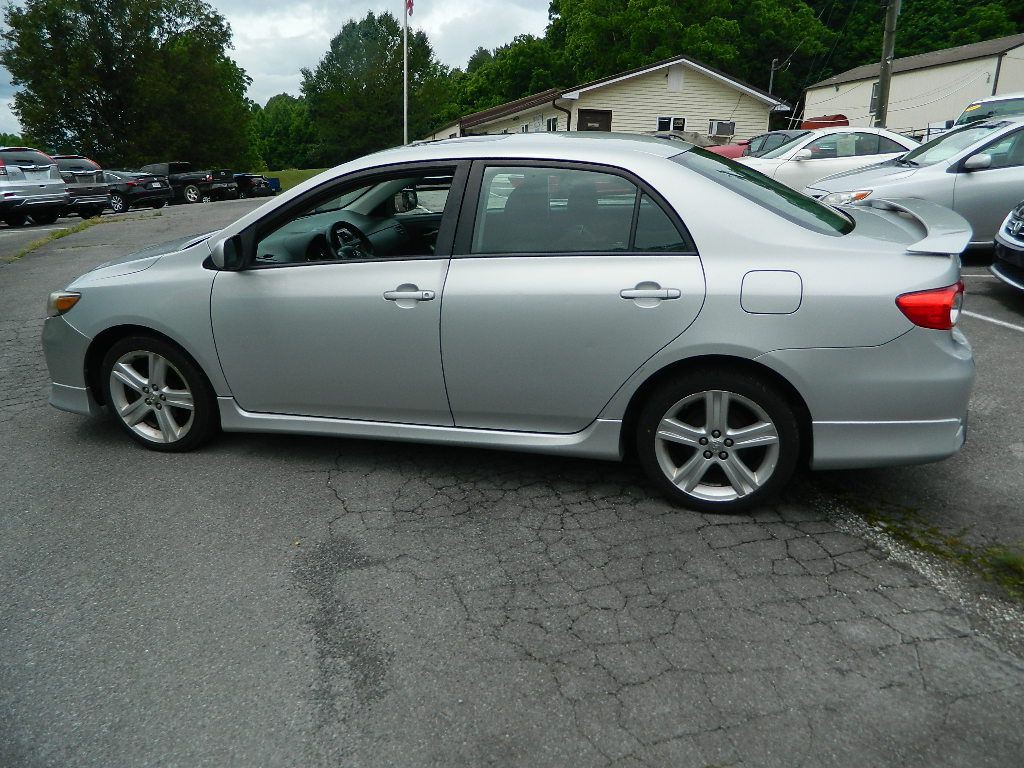 2013 Toyota Corolla Image 5