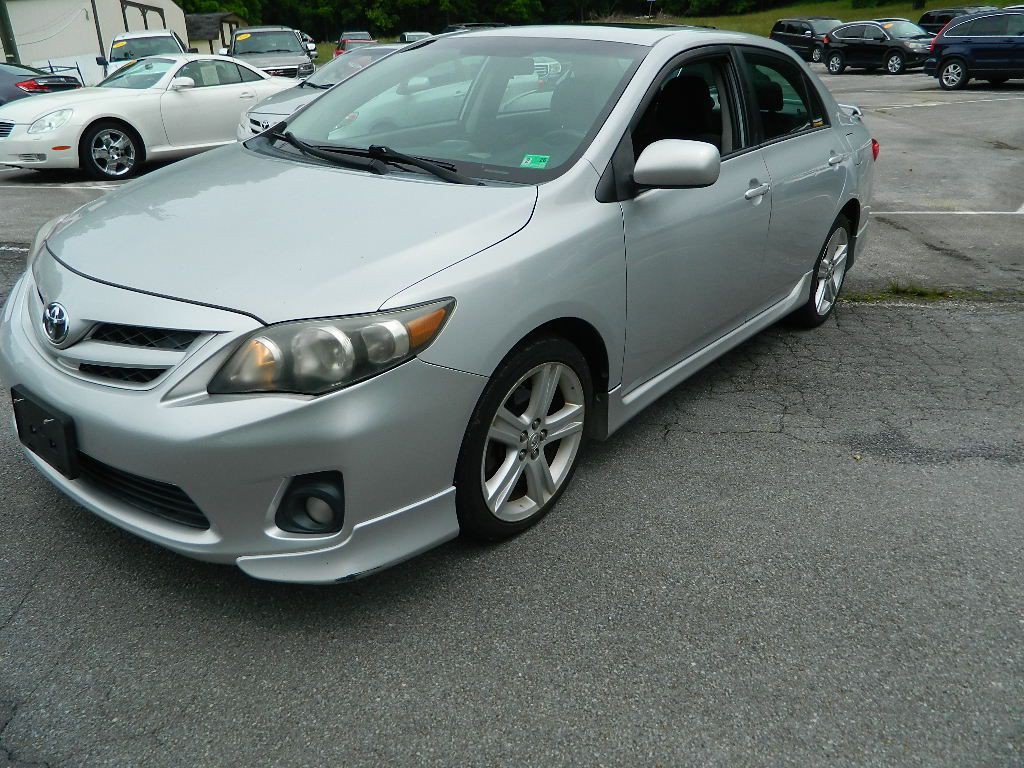 2013 Toyota Corolla Image 6
