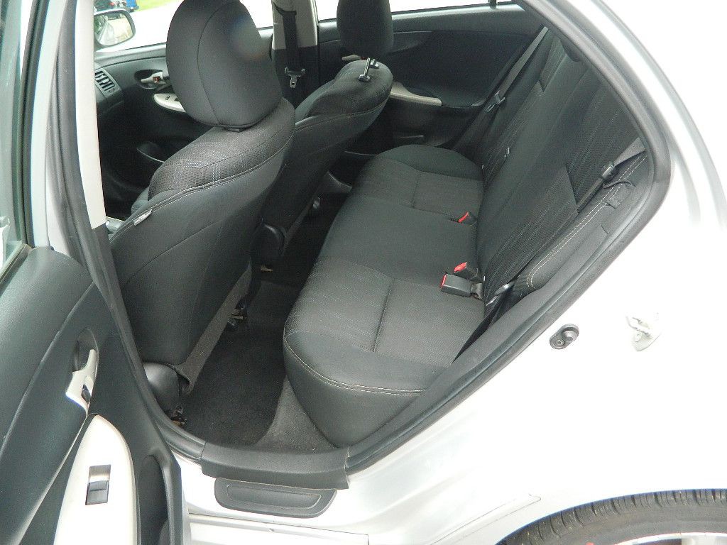 2013 Toyota Corolla Image 7