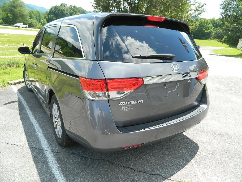 2016 Honda Odyssey Image 4