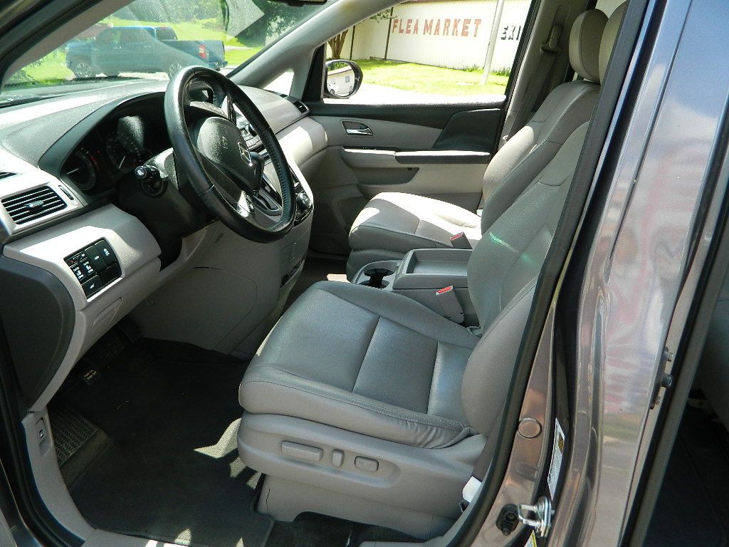 2016 Honda Odyssey Image 9