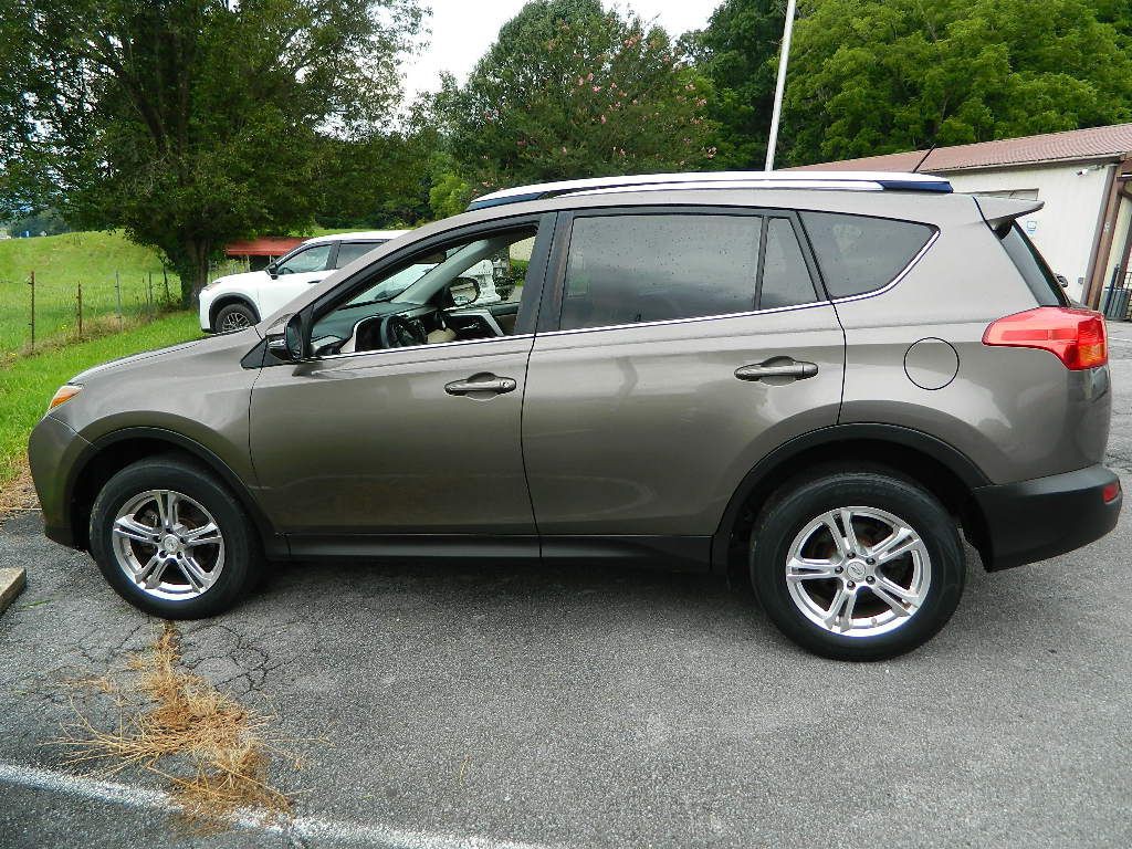 2014 Toyota Rav4 Image 5