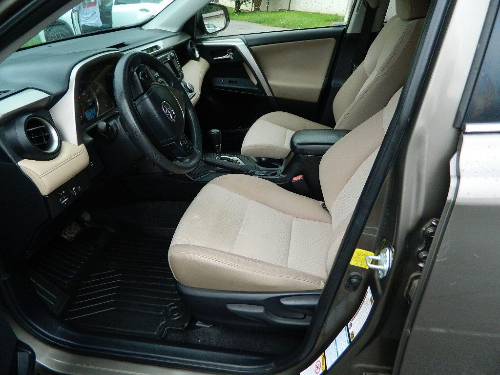 2014 Toyota Rav4 Image 8