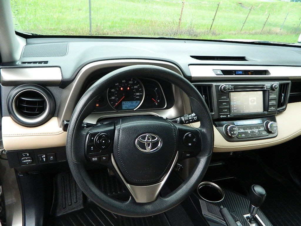 2014 Toyota Rav4 Image 9