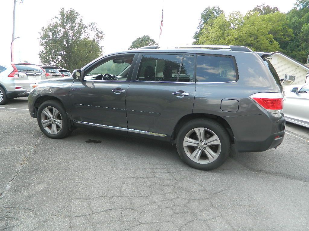2013 Toyota Highlander Image 5