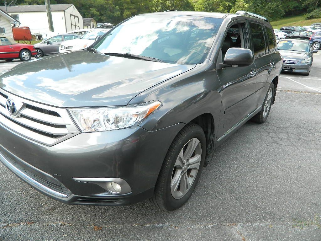 2013 Toyota Highlander Image 6