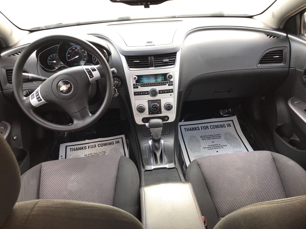 2009 Chevrolet Malibu Image 12