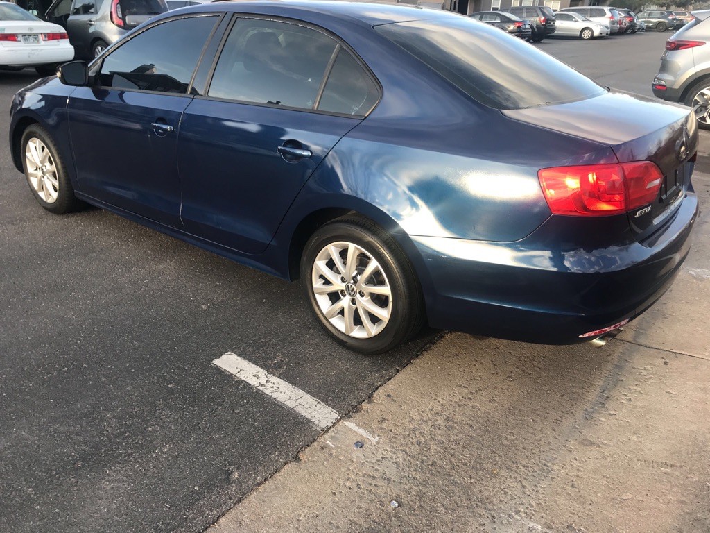 2012 Volkswagen Jetta Image 6