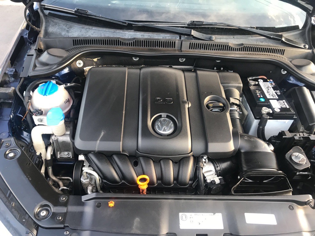 2012 Volkswagen Jetta Image 7