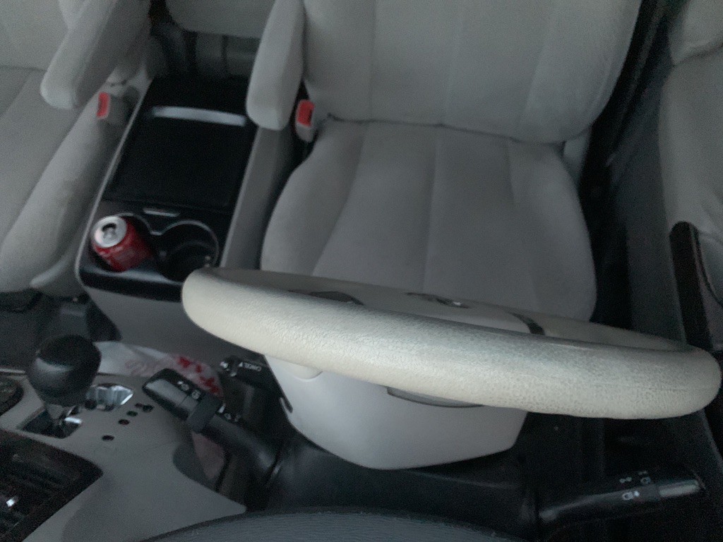 2011 Toyota Sienna Image 9