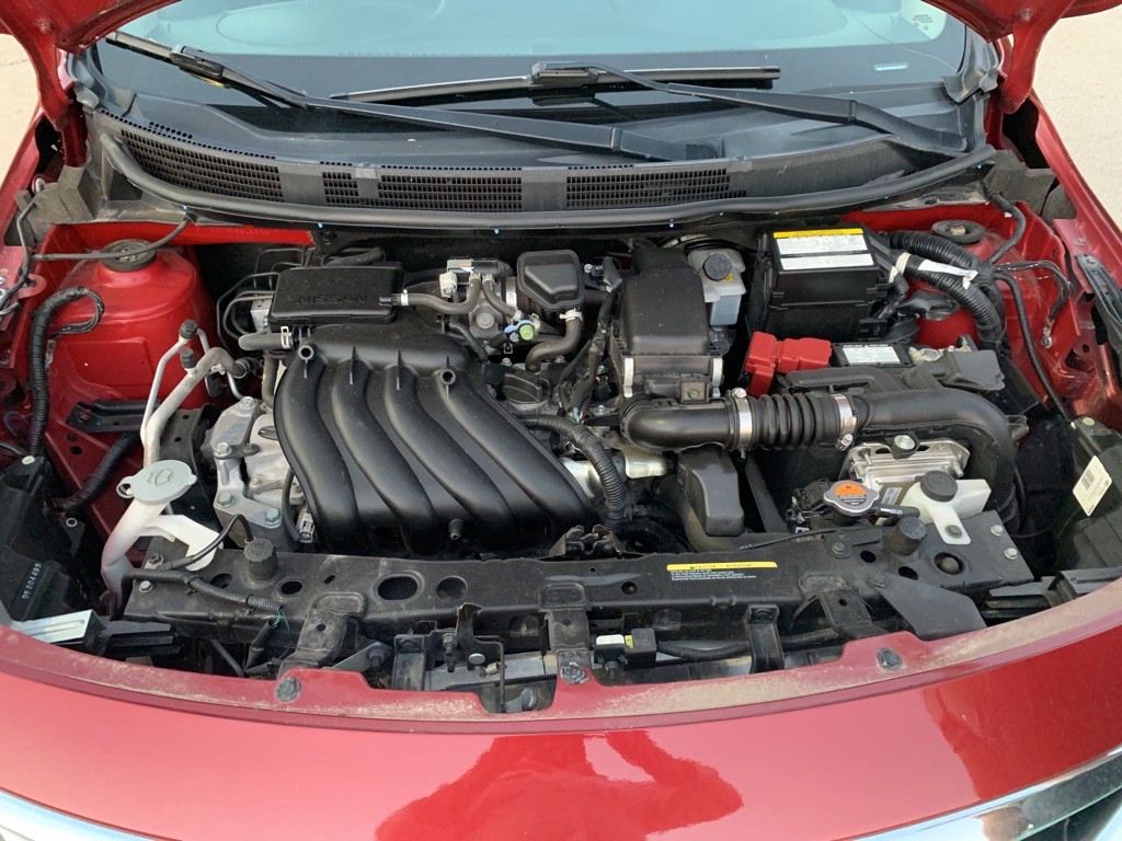 2016 Nissan Versa Image 8