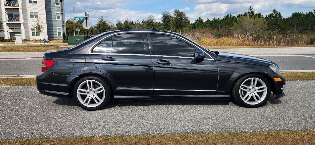 2012 Mercedes-Benz C-Class Image 4