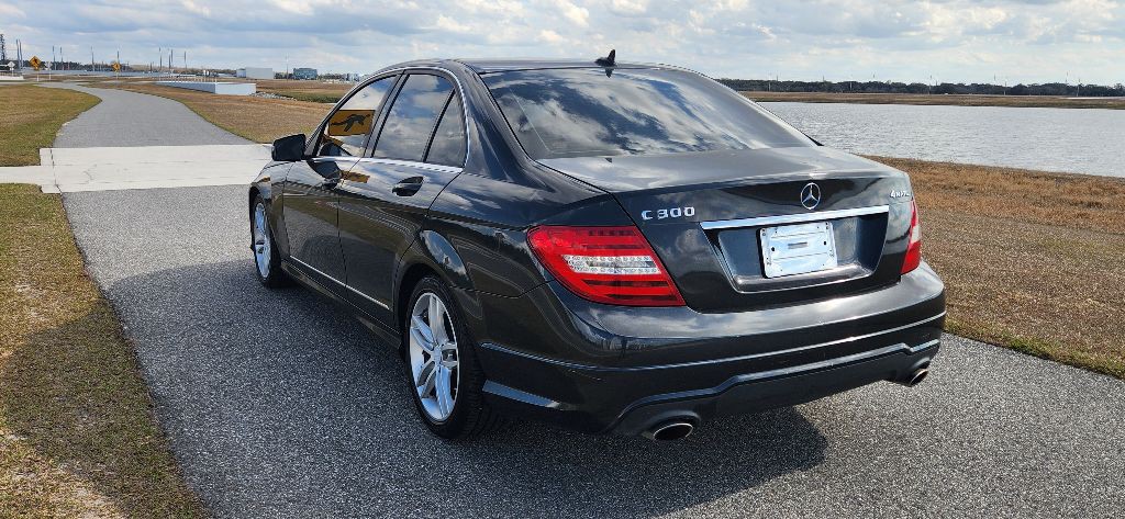 2012 Mercedes-Benz C-Class Image 7