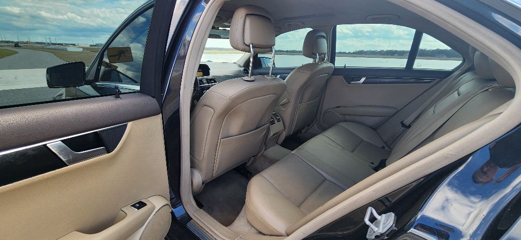 2012 Mercedes-Benz C-Class Image 15